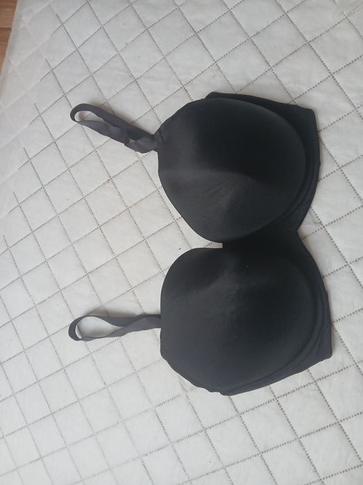 Pour Moi Biustonosz Modelujący Czarny 70-H