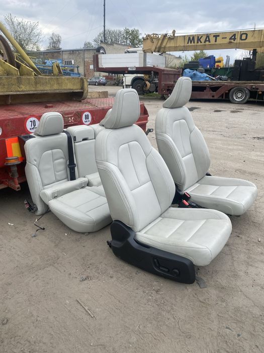 Volvo XC40 C40 салон сидіння