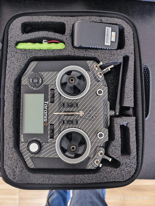 FrSky Taranis Q X7S (Hall Gimbals) + TBS Crossfire Micro V2 + Mala