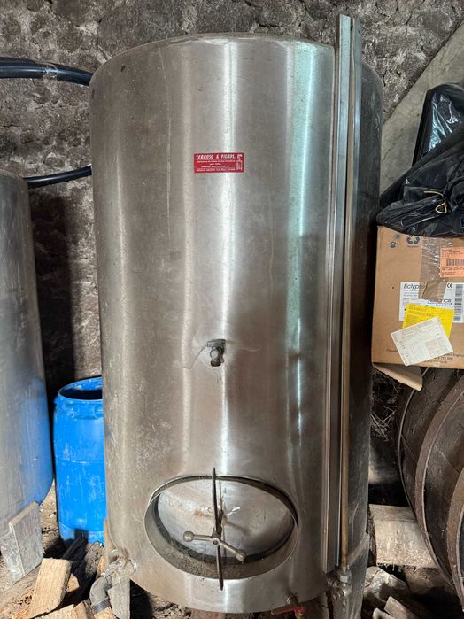 Cubas inox para vinho (vários tamanhos)