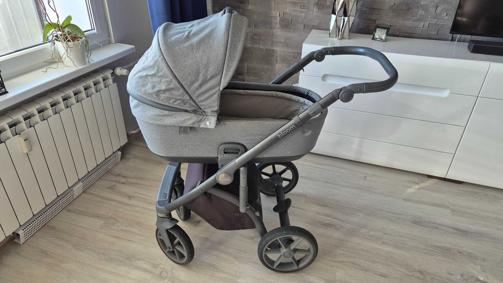 Wózek 2w1 Roan Bloom + Fotelik Avionaut Pixel Pro