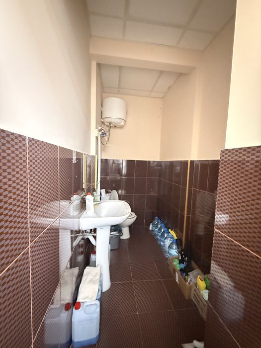 Оренда фасадного приміщення 78 м² | Черняховського