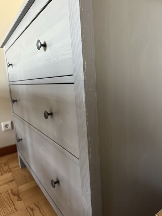 Vendo cómoda IKEA HEMNES, cor cinza