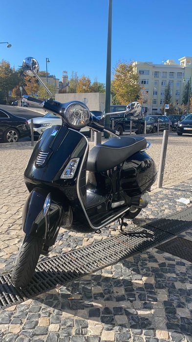 Vespa GTS 125 impecável