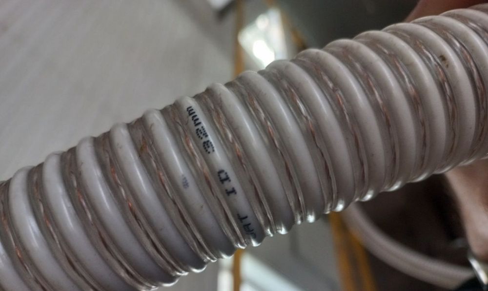 Шланг для басейну.