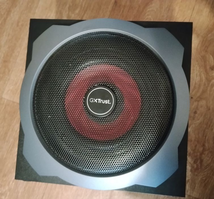 Продам Колонки TRUST GXT 38 2.1 Subwoofer Speaker Set