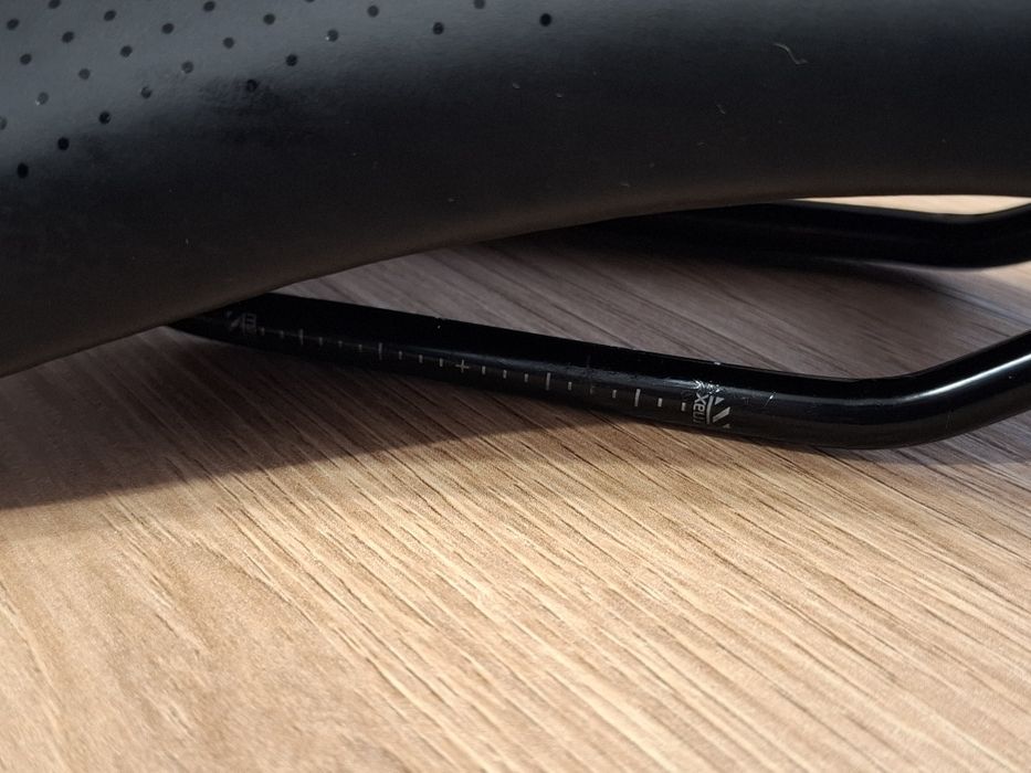 Nowe Siodełko Rowerowe Bontrager Arvada Comp Siedzenie MTB Szosa 143mm