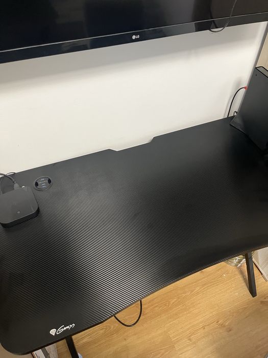 Biurko Genesis holm 200 RGB