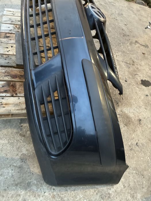 Zderzak przod VW Golf plus 06r kpl z grilem