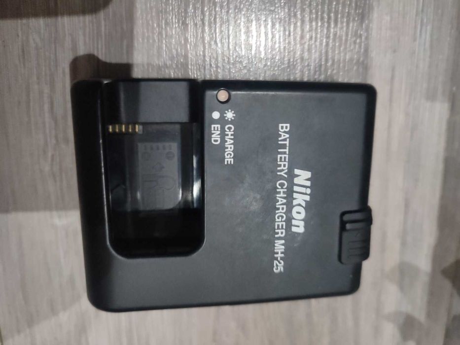 фотокамера Nikon D7000