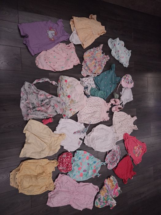 Віддам речі для дівчинки 0-7міс