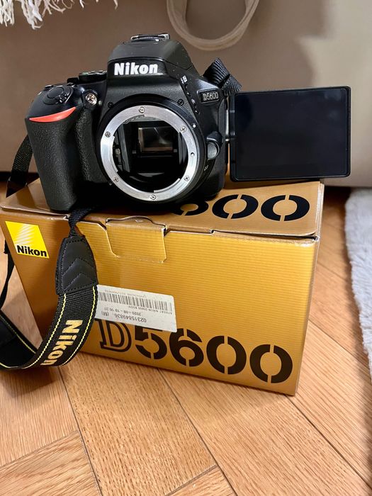 ニコンD5600 Nikon D5600 lustrzanka cyfrowa, czarna : Amazon.pl: Elektronika