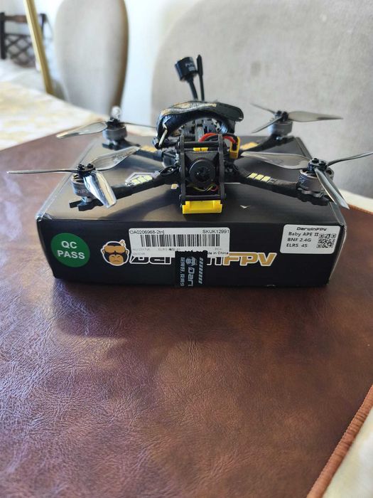 Drone FPV DarwinFPV Baby Ape II Analógico ( 4S )+ Upgrade Câmara Caddx Baby Ratel 2 + Antena RHCP