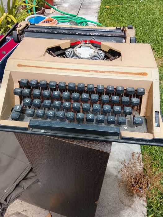 Máquina escrever antiga