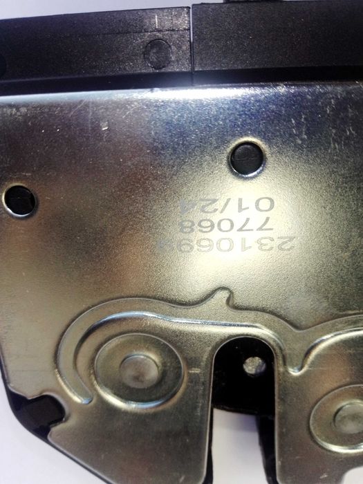 ALFA ROMEO MITO  Fecho da bagageira