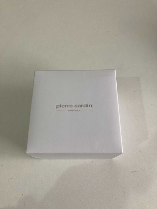 Relógio Pierre Cardin PC104202F03 com pulseira de couro - como novo
