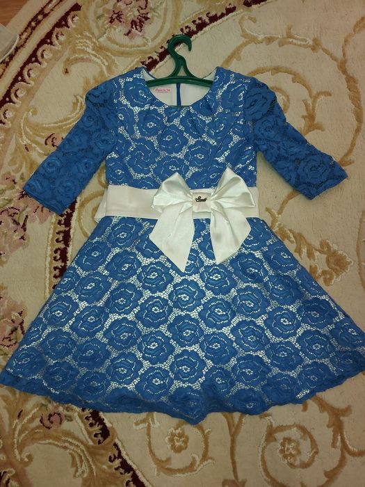 Святкова сукня на дивчинку зріст 146см