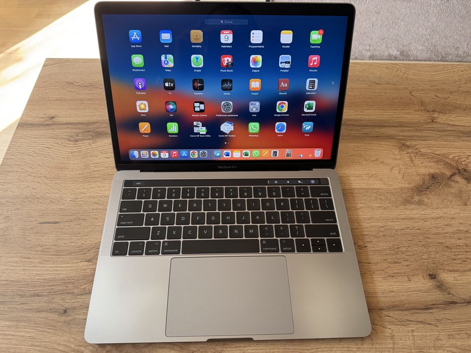 Macbook Pro 13 i7 16GB RAM 256GB SSD touchbar || Bdb || Wrocław