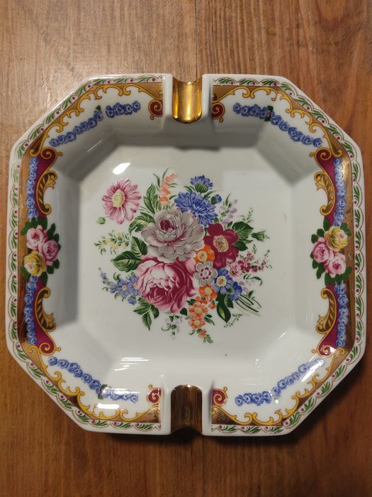 Cinzeiro em porcelana Limoges França
