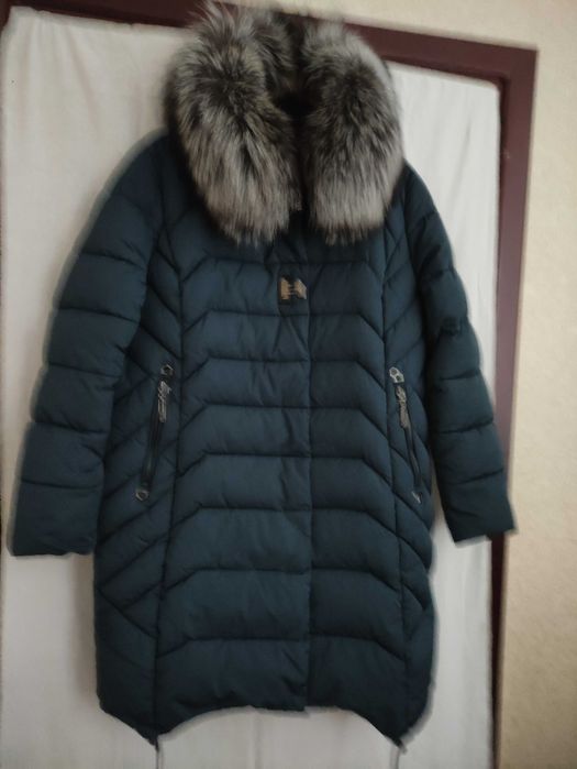 С капюшоном куртка женская, зимняя р. 50-52