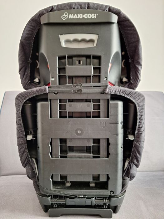 Fotelik Maxi Cosi Rodi Air Protect 15-36 kg + pokrowiec lato / zima