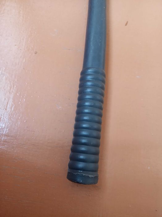 Пластикова вибивачка для килимів