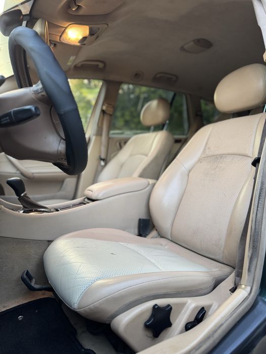 Mersedes-benz C220d автомат дизель в гарному стані