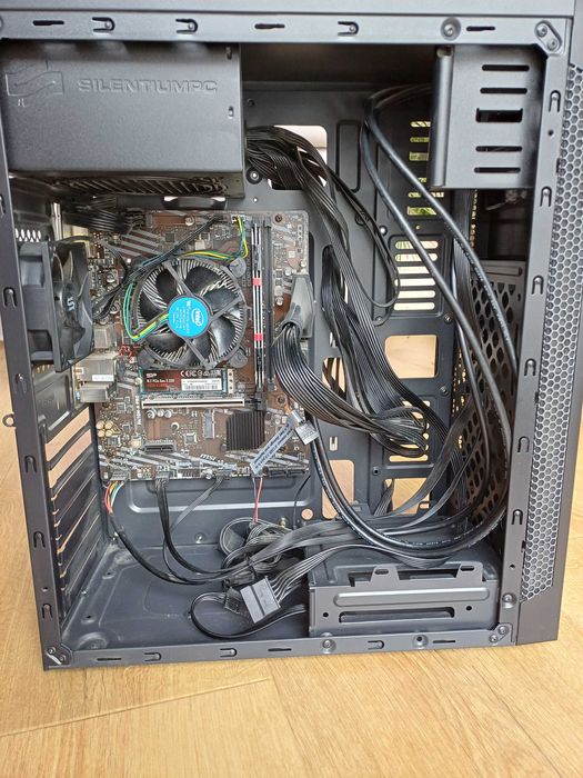 Komputer stacjonarny – kompletny, dopracowany zestaw gotowy do pracy