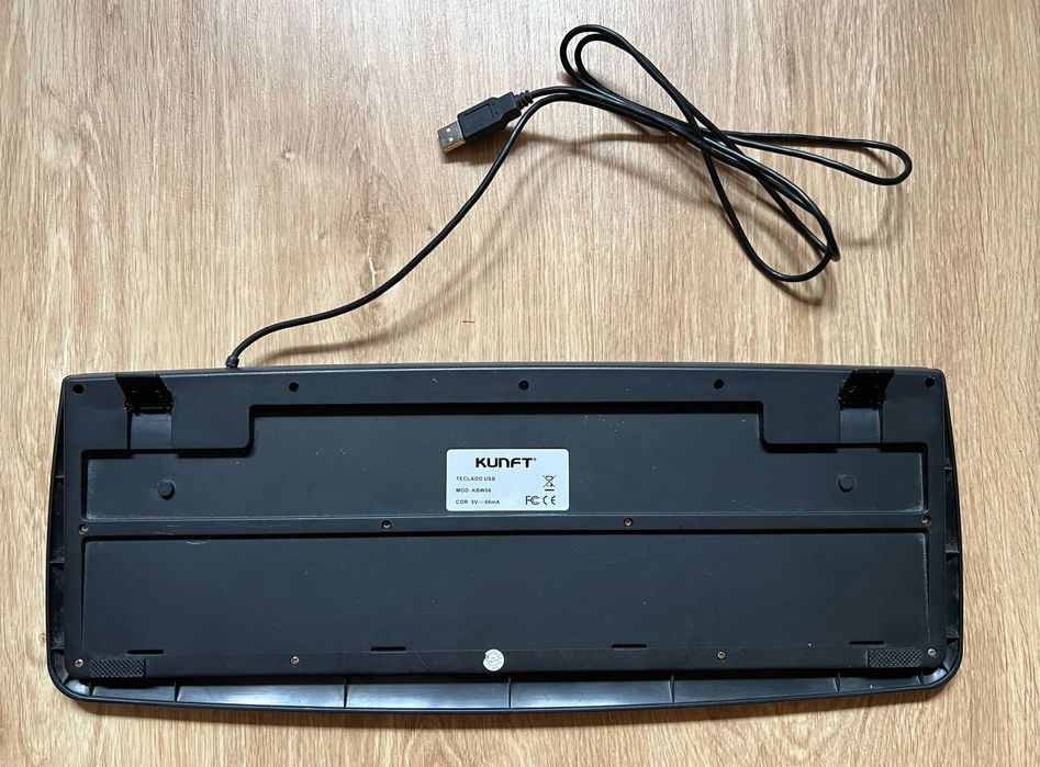 Teclado Kunft Qwerty USB preto