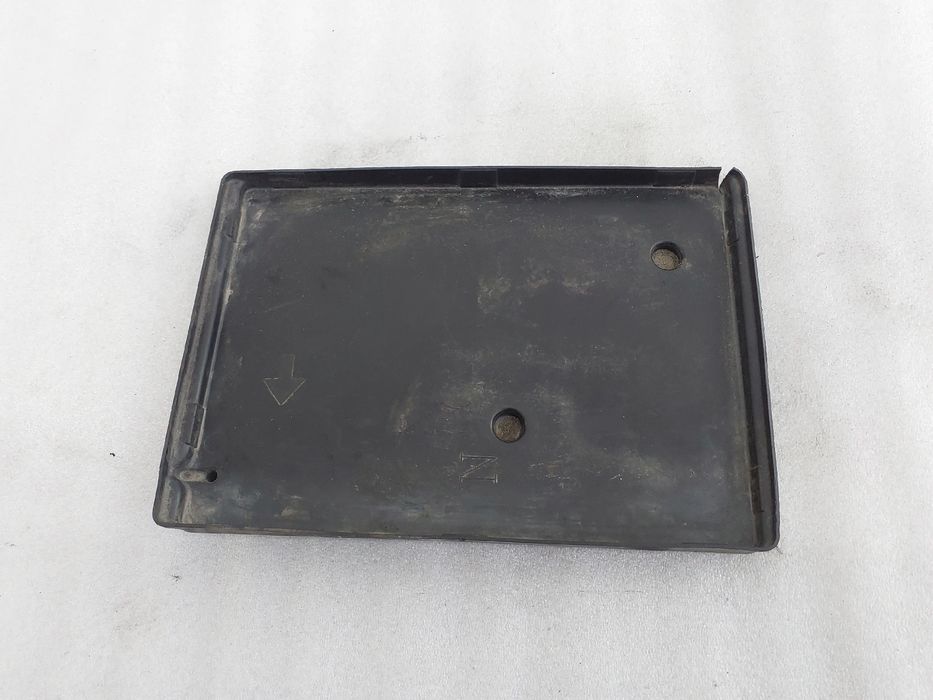 Base / caixa da bateria TOYOTA Auris Hatchback Van (_E18_)