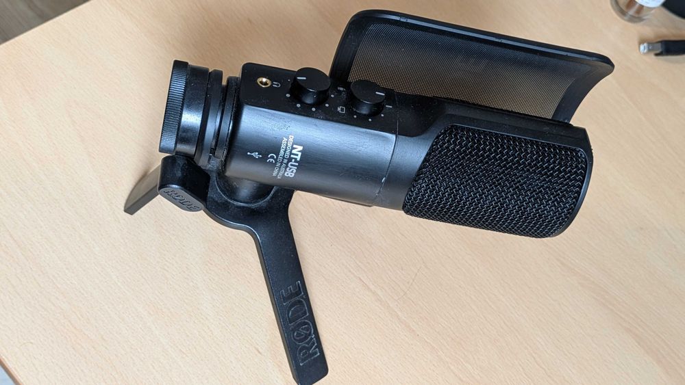 RØDE NT-USB Condenser Microphone + Pop Filter (USB)