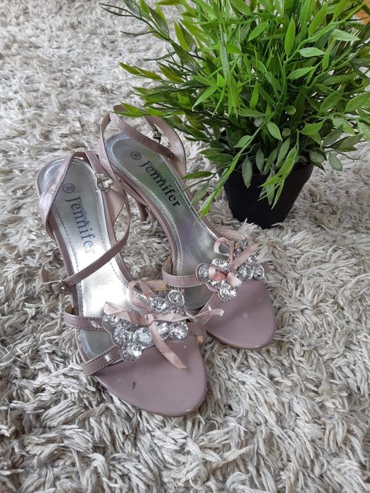 Letnie sandałki Jennifer