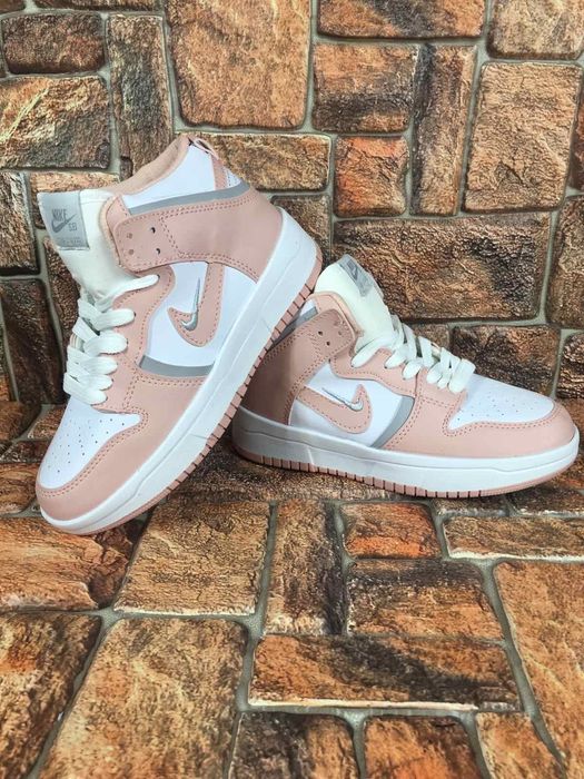 Распродажа  Кросівки NIKE дитячі , підліткові на на дівчинку