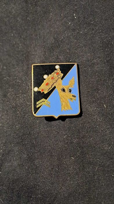 Distintivo militar francês-Regimento-Unidade com símbolo “Cervo Real”