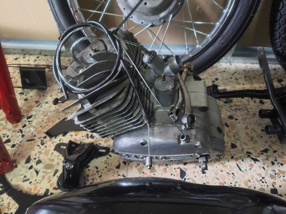 Sachs V5 Top Racing
