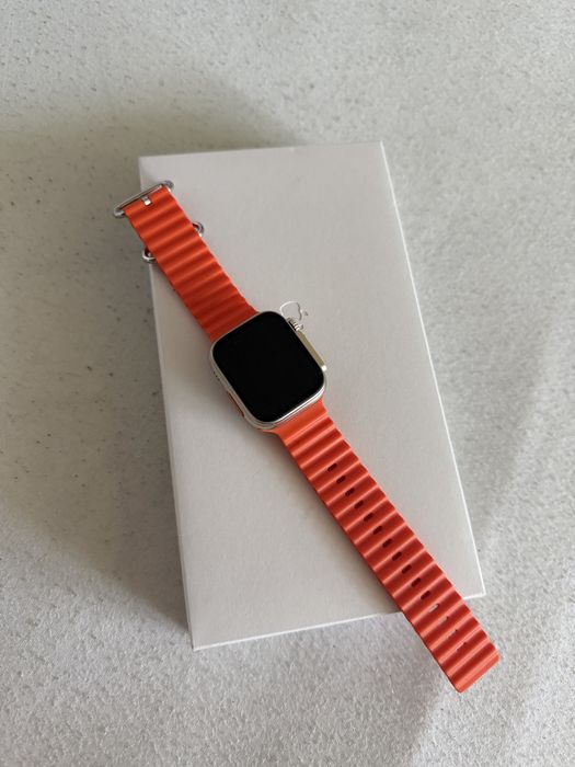 Apple watch.