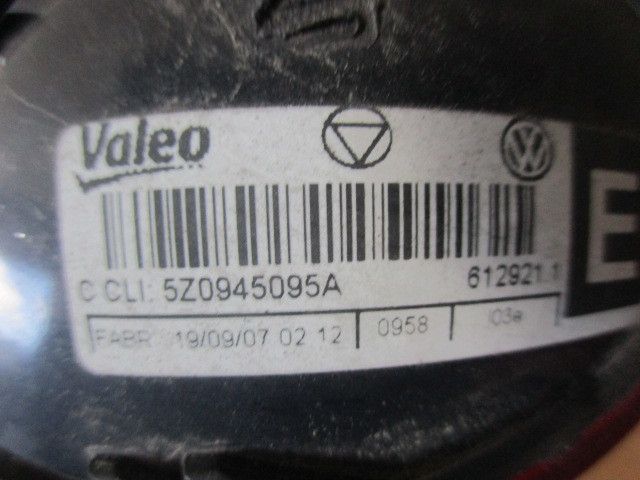 Farolim esquerdo VOLKSWAGEN Fox (5Z1, 5Z3, 5Z4)