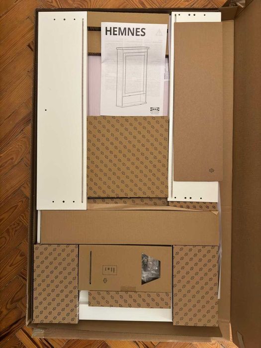 Móvel parede Ikea Hemnes s/porta