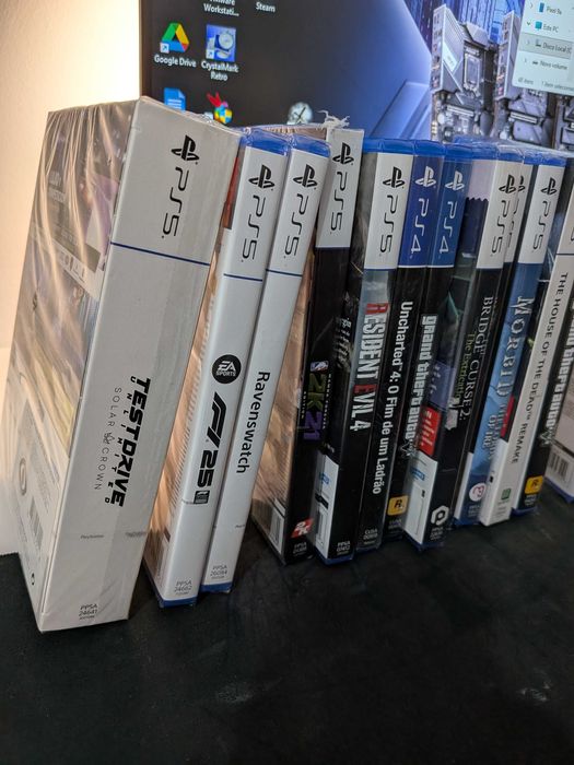 Jogos PS5 e PS4 selados e seminovos – F1 25, FC 26, GTA V, RE4, etc.