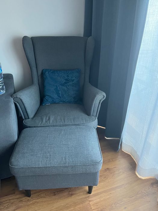 Cadeirão IKEA  + repousa pé preço fabuloso