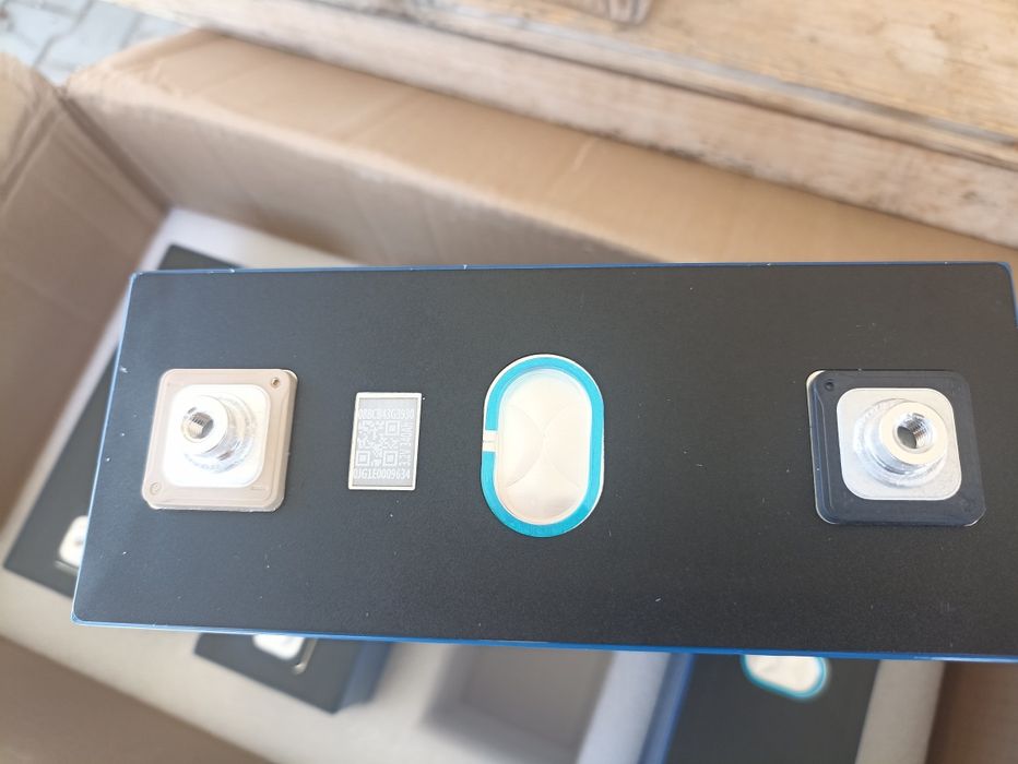 Células de bateria LifePo4 340ah  3.2v Novas