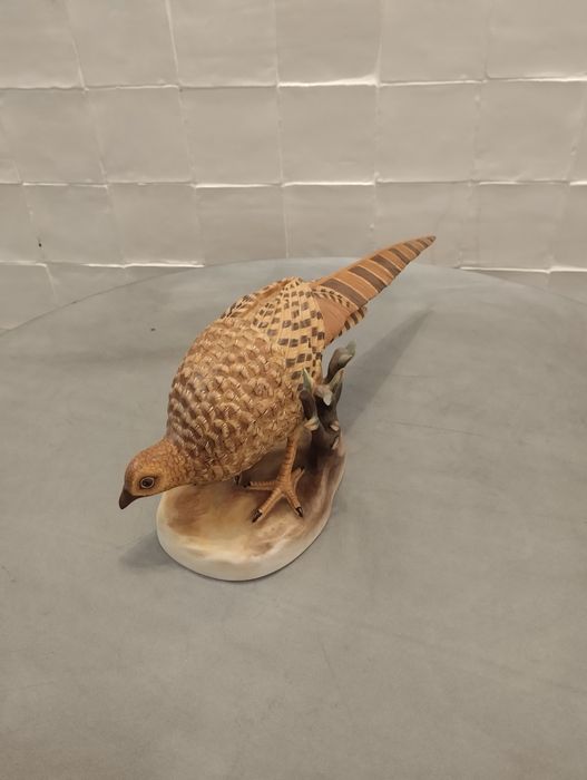 Esculturas de Faisão Macho e Faisão Fêmea Pássaros - Vista Alegre