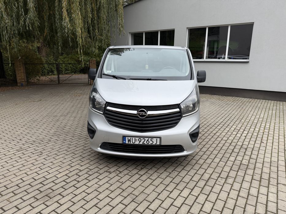 Opel Vivaro 1.6 BiTurbo 9os