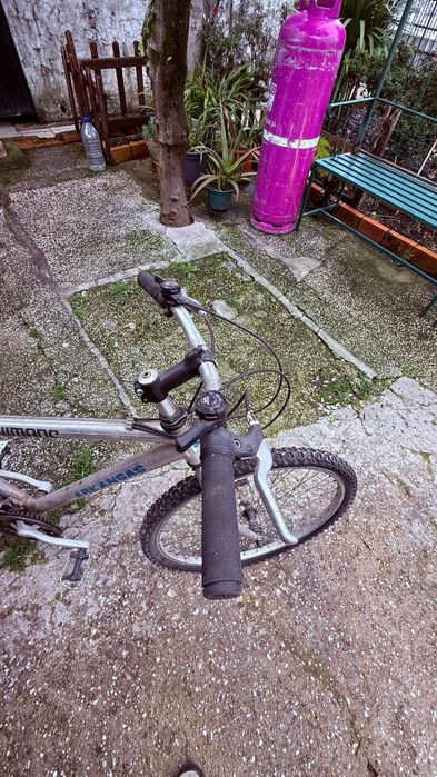 Bicicleta Shimano alumínio r26