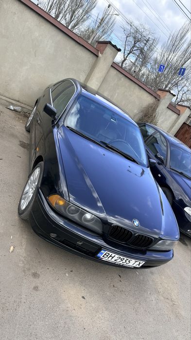 Продам BMW e39 2.5