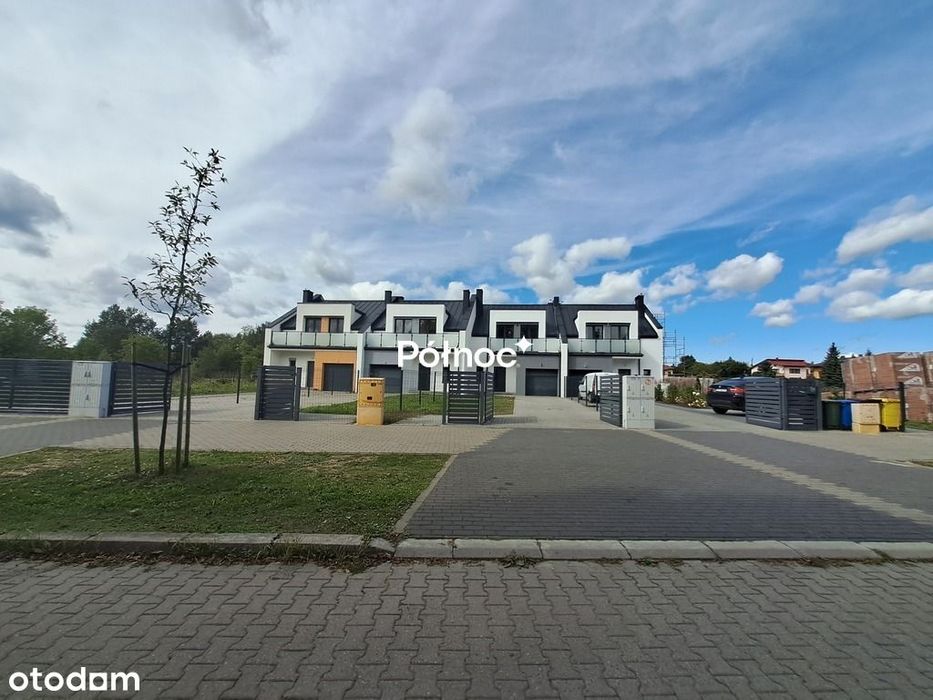 Nowy dom na osiedlu Jarzębinowa