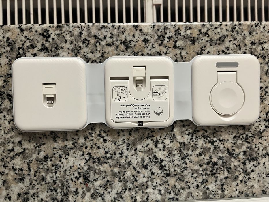 Ładowarka bezpezewodowa 3 w 1 do iPhona, Apple Watch i Air Pods