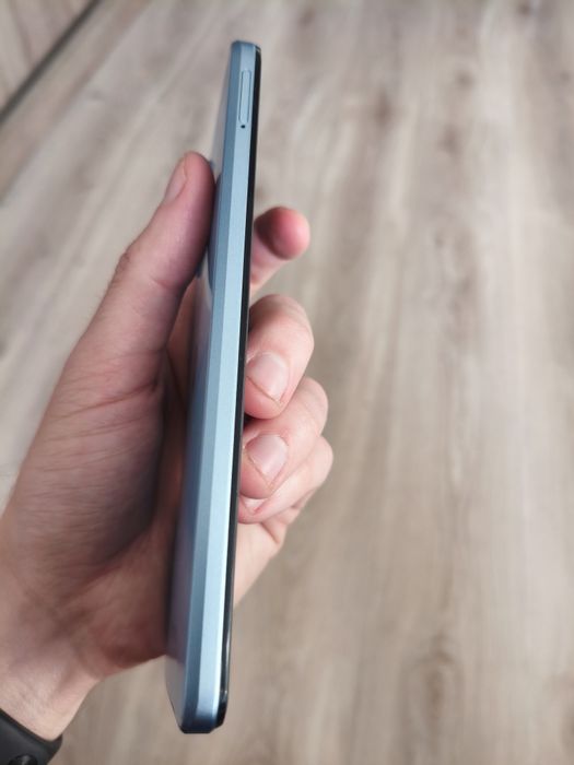 Motorola Moto E22 4/64 GB, bardzo dobry stan