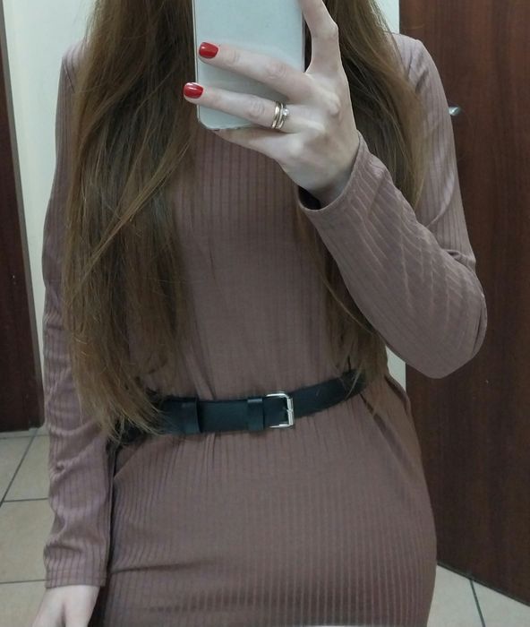 Сукня в пудровому кольорі