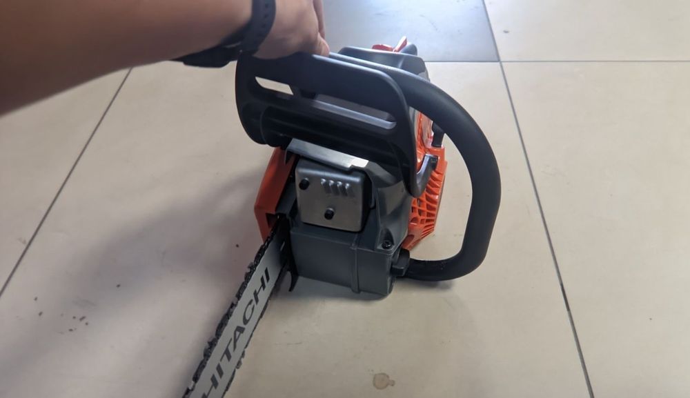 Бензопила Hitachi